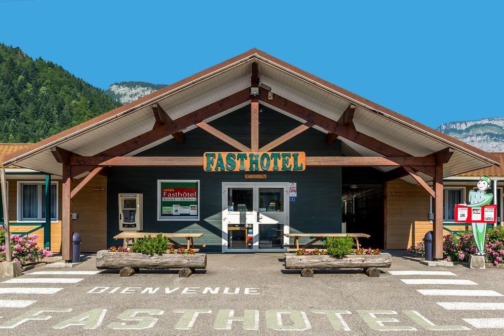 Fasthotel Thônes Buitenkant foto